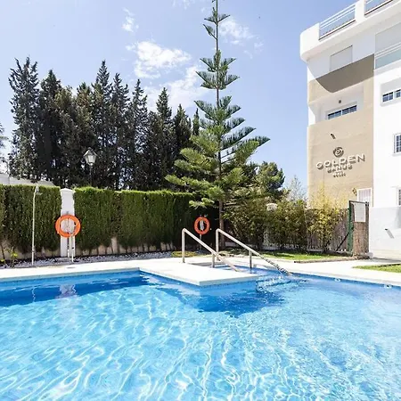 1 Bedroom Golden Banus, Walk Everywhere! Rdr305 Marbella