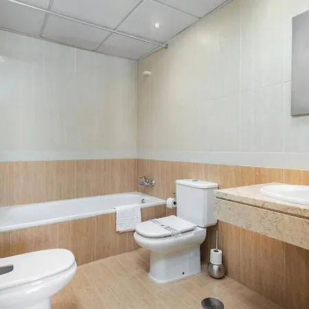 1 Bedroom Golden Banus, Walk Everywhere! Rdr305 Apartment Marbella